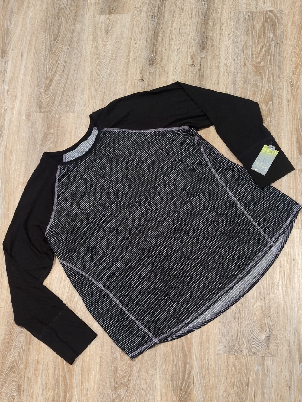 😎🔥 NWT Tek Gear Black & White Striped Crew Neck Long-sleeved Tee Women's sz 3X